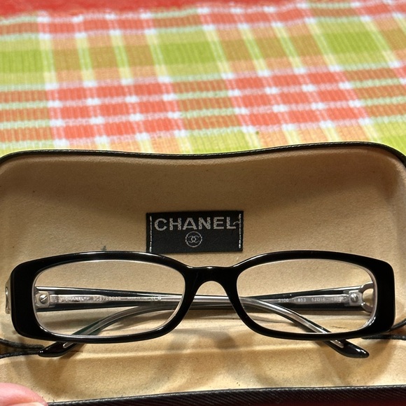 Chanel Vintage Glasses 50mm Black on Puple - Picture 2 of 15